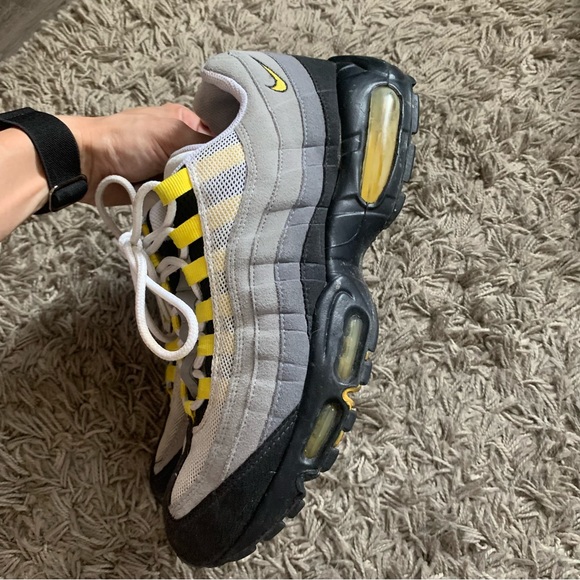 Nike | air max size 9.5 - Picture 6 of 7